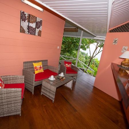 Bora Bora Holiday'S Lodge Buitenkant foto