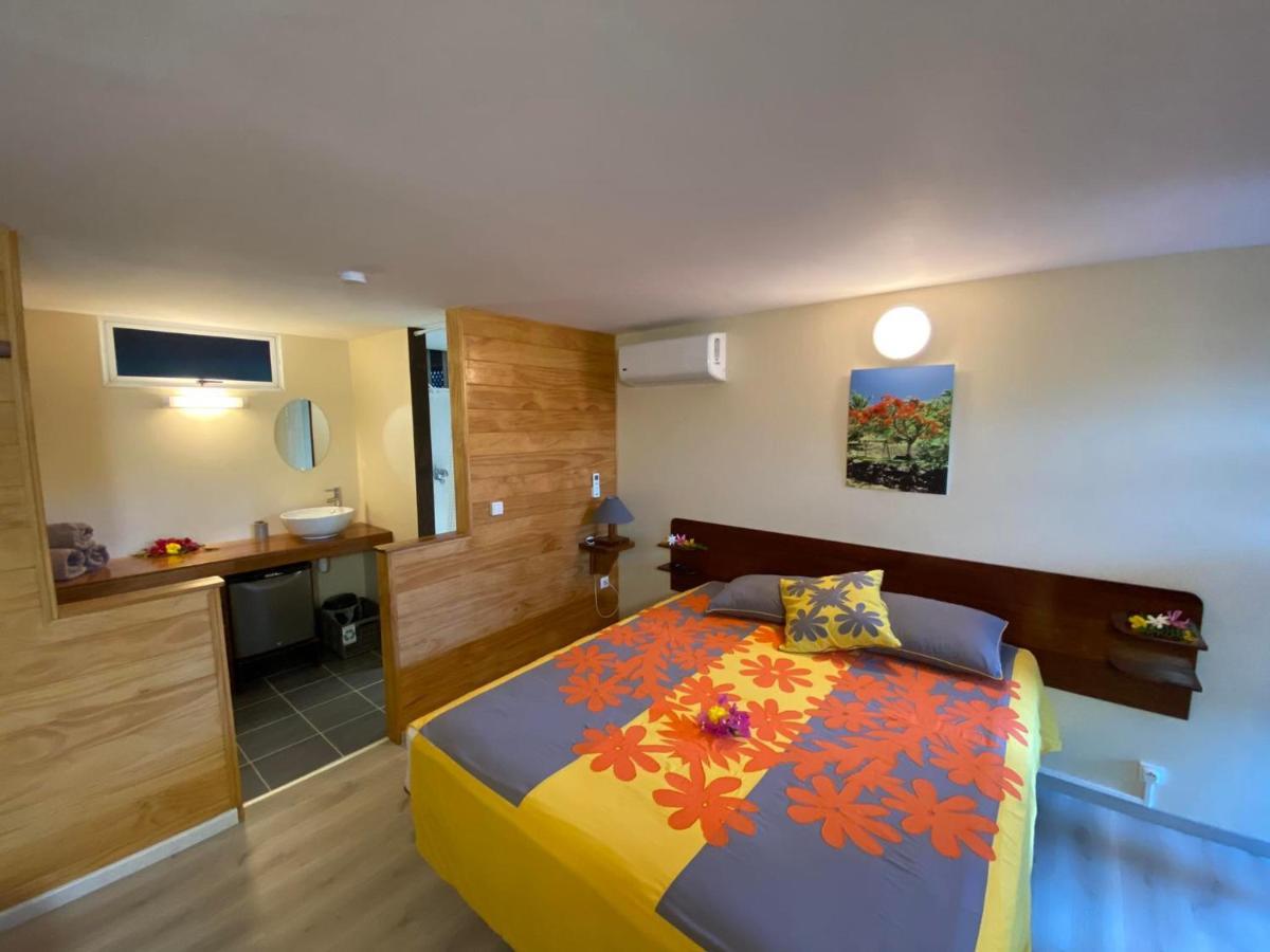 Bora Bora Holiday'S Lodge Buitenkant foto